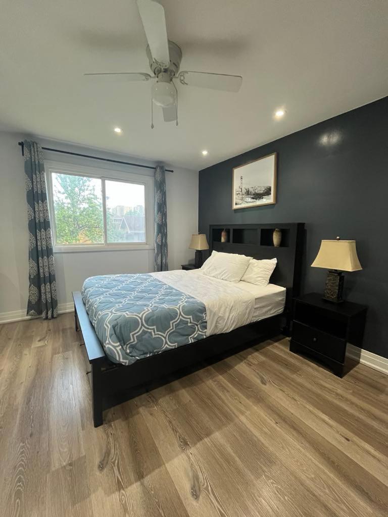 Apartment Spectacular 3 Bedroom 2 Wr House - Close To Airport